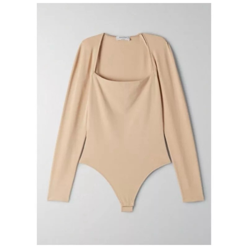 NWT ARITZIA BABATON Contour Straight-Neck Bodysuit in Warm Sand
